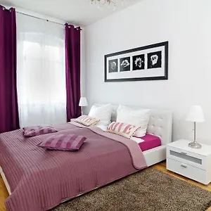 Grand Mitte Apartment
